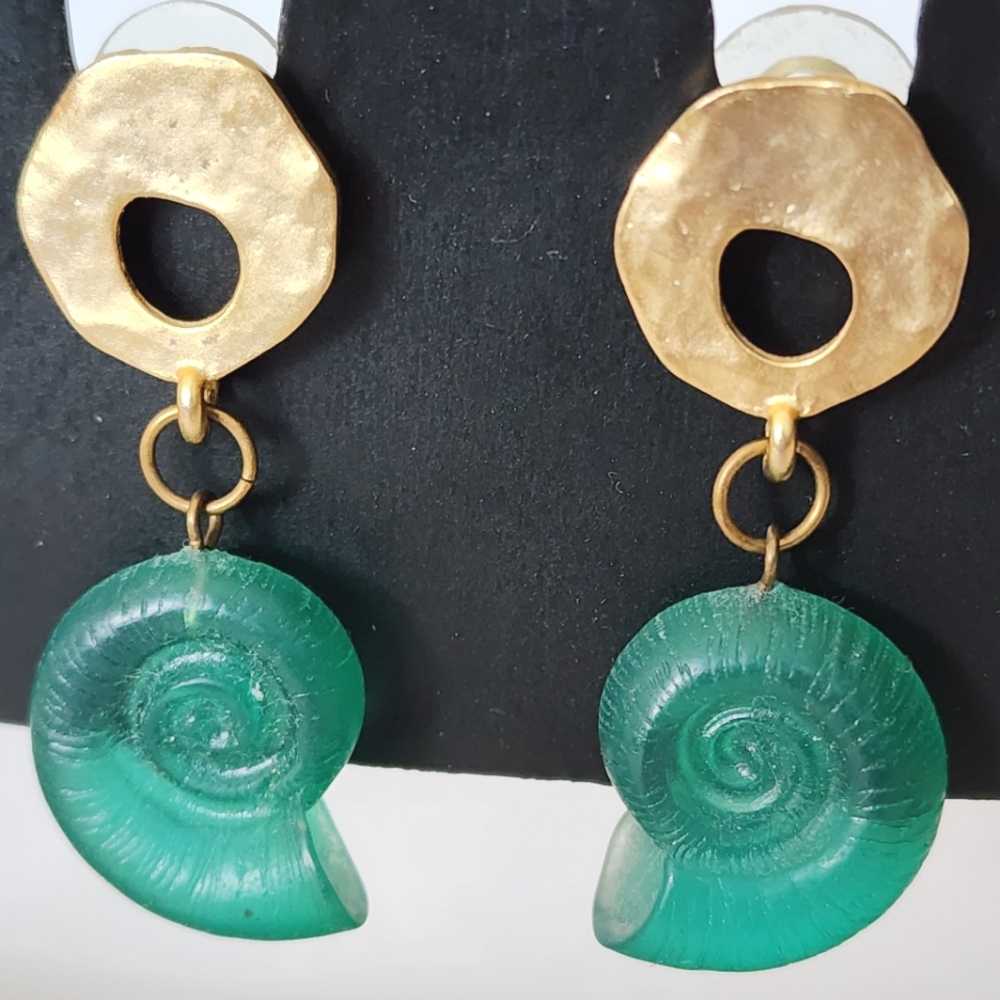 Nautilus Pierced Earrings